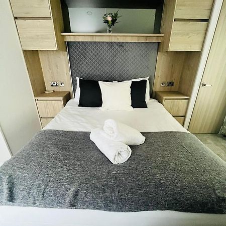 Fir Tree Lodge With Hot Tub 요크 외부 사진